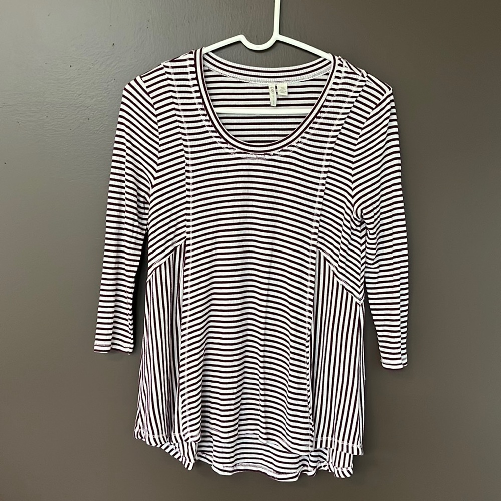 Cato, XS (fits large), purple and white, long sleeve, comfortable!